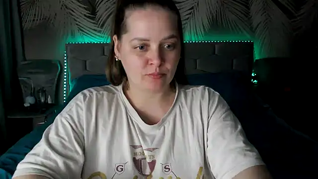 uliastar online show from 11, 4, 2026