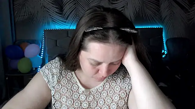 uliastar online show from 5, 6, 2026