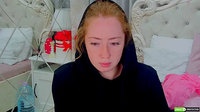 TinaBrook online show from 9, 9, 2025