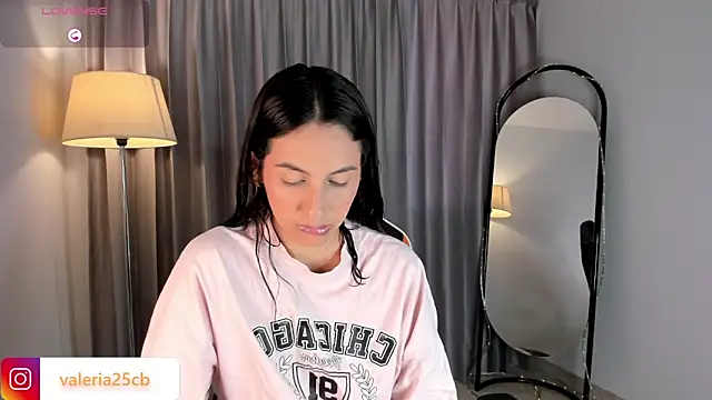 valeriia25  online show from 18, 12, 2024