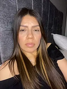 martina contreras online show from 4, 3, 2026