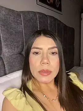 Snapshot of martina_contreras chatting on 19, 6, 2026 martina contreras online show from 19, 6, 2026