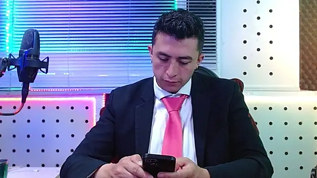 Snapshot of Darko0717 chatting on 21, 4, 2026 Darko0717 online show from 21, 4, 2026