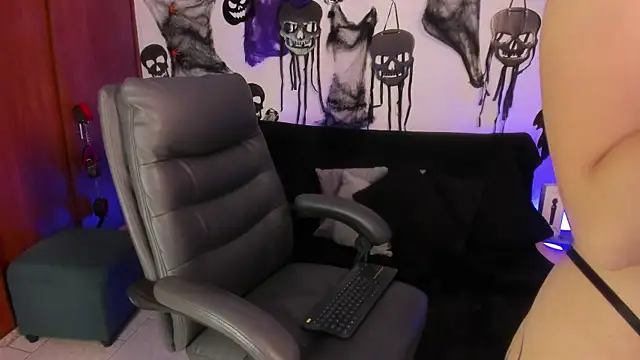 Cata green online show from 10, 10, 2025