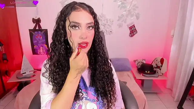 Cata green online show from 5, 12, 2025