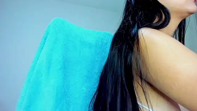 Snapshot of monica_little23 chatting on 23, 6, 2026 monica little23 online show from 23, 6, 2026