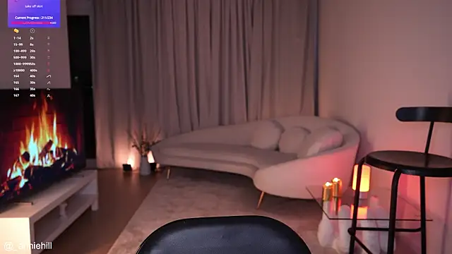 anniehillofficial online show from 21, 2, 2025