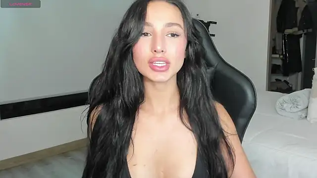 Snapshot of EvaMoet chatting on 3, 3, 2025 EvaMoet online show from 3, 3, 2025