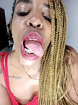 TAYLORR778 online show from 19, 12, 2024