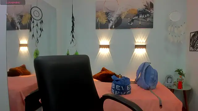 tracycum online show from 1, 2, 2025