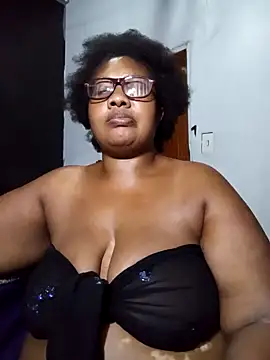 Snapshot of YELLOW_BONE chatting on 27, 1, 2025 YELLOW BONE online show from 27, 1, 2025