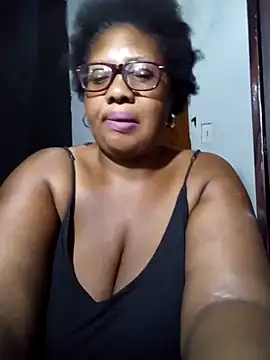 Snapshot of YELLOW_BONE chatting on 31, 1, 2025 YELLOW BONE online show from 31, 1, 2025