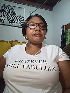 Snapshot of YELLOW_BONE chatting on 16, 7, 2026 YELLOW BONE online show from 16, 7, 2026