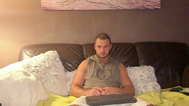 Snapshot of paulblack21 chatting on 26, 10, 2025 paulblack21 online show from 26, 10, 2025