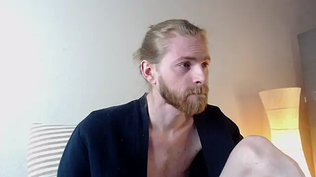 Snapshot of Damien_Bi chatting on 26, 2, 2025 Damien Bi online show from 26, 2, 2025