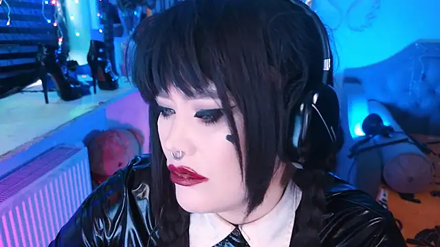 Snapshot of wickedxqueen chatting on 1, 3, 2025 wickedxqueen online show from 1, 3, 2025