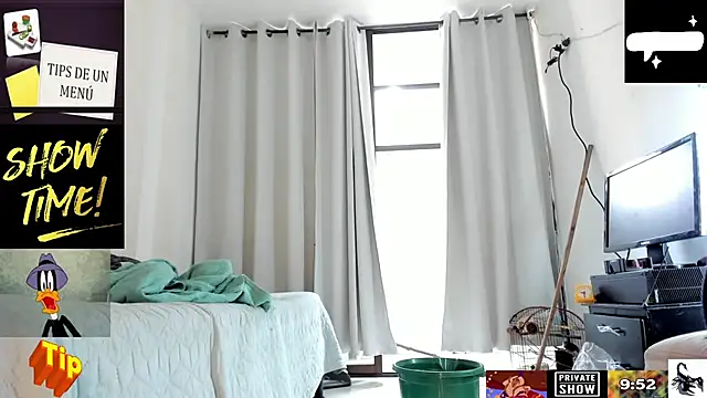 JohanyLatino online show from 4, 3, 2025