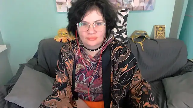 Snapshot of EverlyRays chatting on 19, 9, 2025 EverlyRays online show from 19, 9, 2025