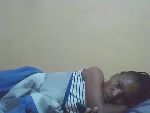 Smillie prety online show from 17, 11, 2025