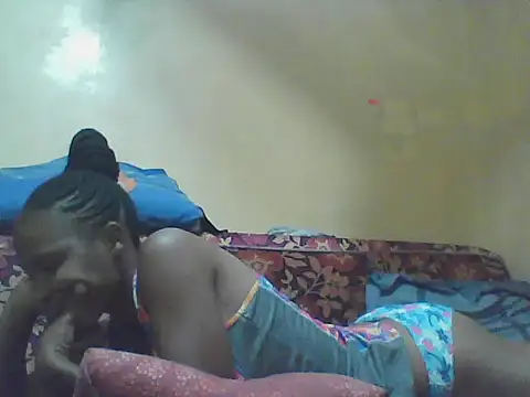 Snapshot of Smillie_prety chatting on 19, 6, 2026 Smillie prety online show from 19, 6, 2026