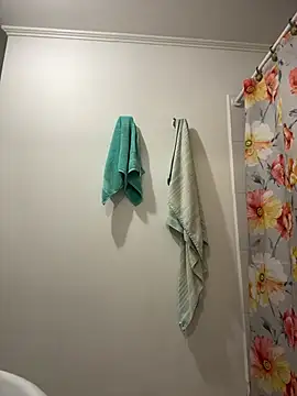 paula232 online show from 13, 12, 2024