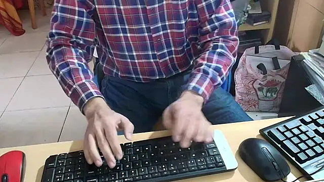 Snapshot of angelgarcia269 chatting on 15, 7, 2026 angelgarcia269 online show from 15, 7, 2026
