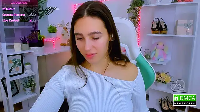  Eliizabeth  online show from 16, 12, 2025