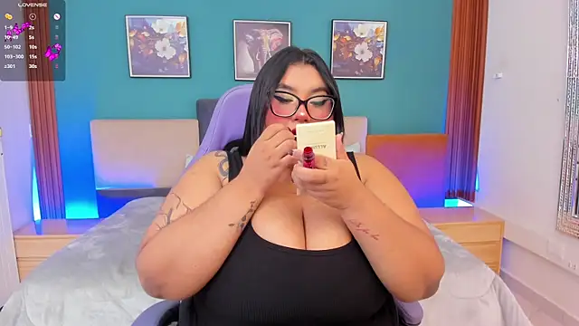 Snapshot of tifanny_bigboobs11 chatting on 1, 7, 2026 tifanny bigboobs11 online show from 1, 7, 2026