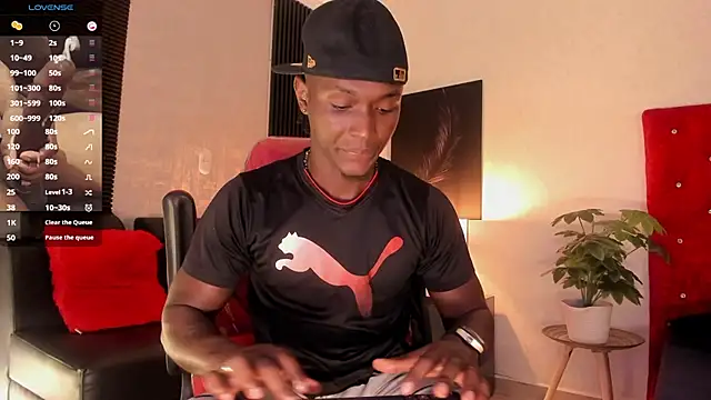 Snapshot of DannSmmith chatting on 7, 3, 2025 DannSmmith online show from 7, 3, 2025