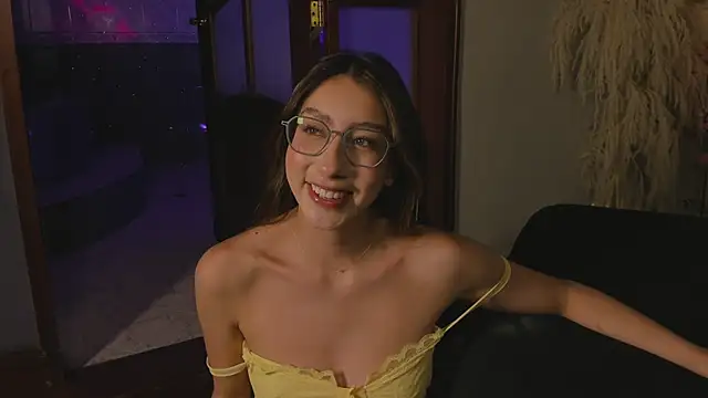 lua ferch   online show from 1, 2, 2025