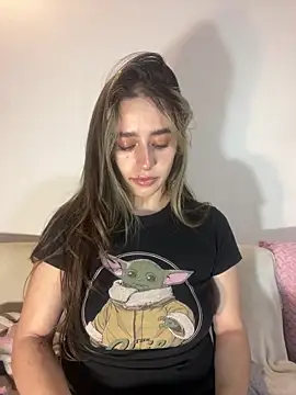 Snapshot of Natalia_Suarez chatting on 31, 10, 2025 Natalia Suarez online show from 31, 10, 2025