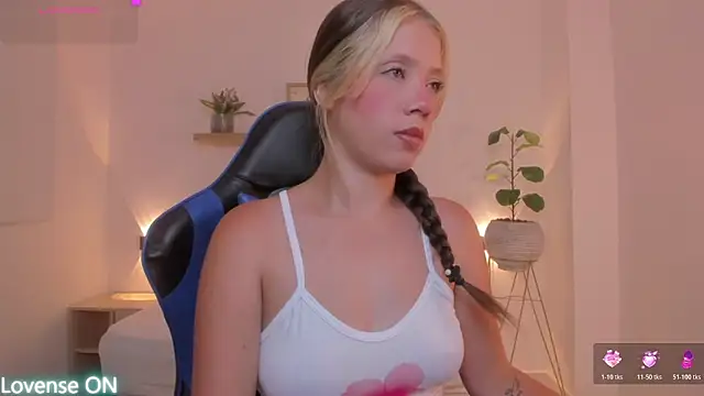 Snapshot of nataly_rodri chatting on 27, 5, 2026 nataly rodri online show from 27, 5, 2026