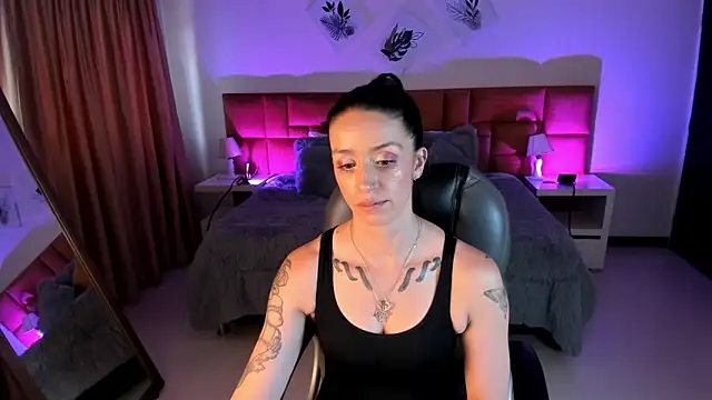 Kristen Garner online show from 16, 10, 2025