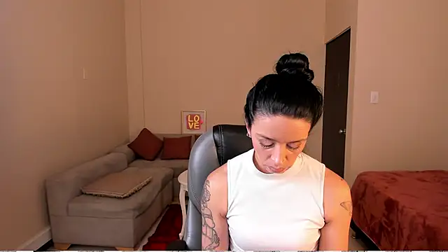 Kristen Garner online show from 1, 4, 2026