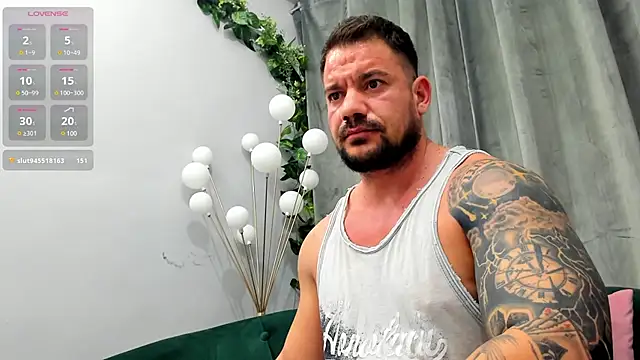 musclemonster31 online show from 15, 2, 2025