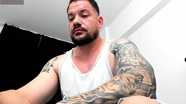 musclemonster31 online show from 18, 10, 2025