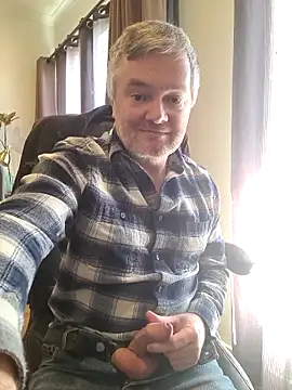 Snapshot of MichOxxford chatting on 15, 9, 2025 MichOxxford online show from 15, 9, 2025