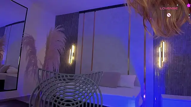 riley sierra online show from 28, 7, 2026