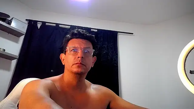 Snapshot of pedropicapi chatting on 8, 5, 2026 pedropicapi online show from 8, 5, 2026