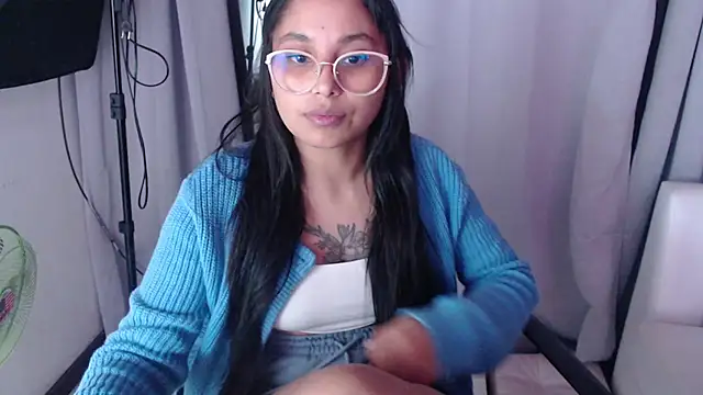 Cuteprincess21 online show from 2, 2, 2025