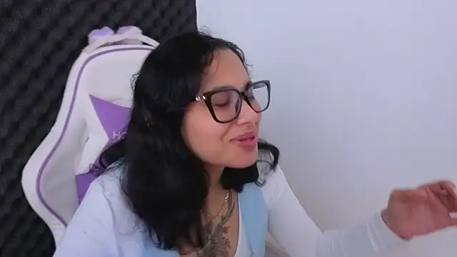 Cuteprincess21 online show from 8, 2, 2026