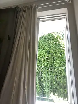 YesTheSexiest online show from 16, 10, 2025