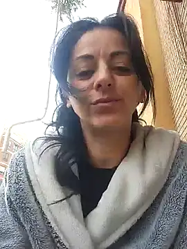 bruneta sexy23 online show from 26, 1, 2025