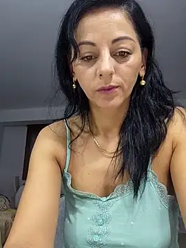 bruneta sexy23 online show from 3, 10, 2025