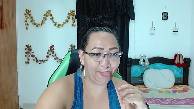 Snapshot of candy_crazy38 chatting on 17, 1, 2025 candy crazy38 online show from 17, 1, 2025