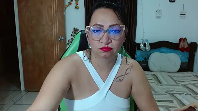 Snapshot of candy_crazy38 chatting on 26, 2, 2025 candy crazy38 online show from 26, 2, 2025