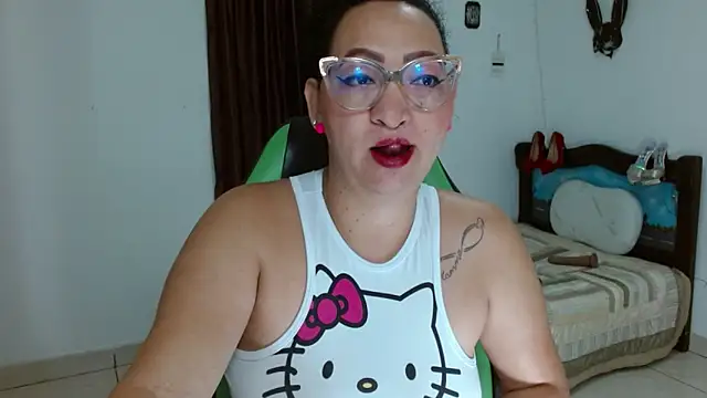 Snapshot of candy_crazy38 chatting on 1, 3, 2025 candy crazy38 online show from 1, 3, 2025