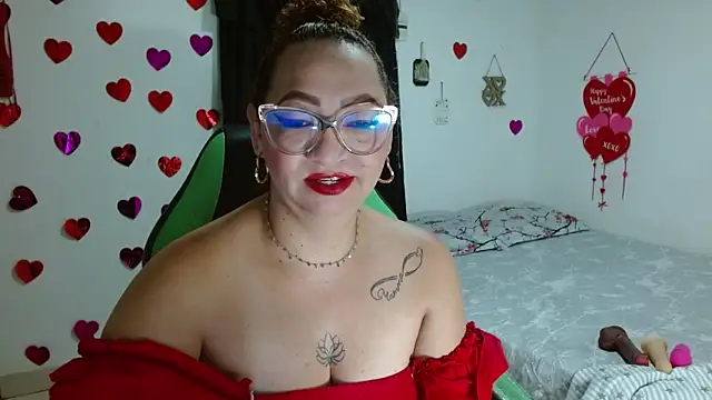 Snapshot of candy_crazy38 chatting on 17, 9, 2025 candy crazy38 online show from 17, 9, 2025