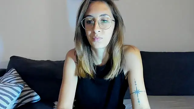 DesireMore90 online show from 23, 9, 2025