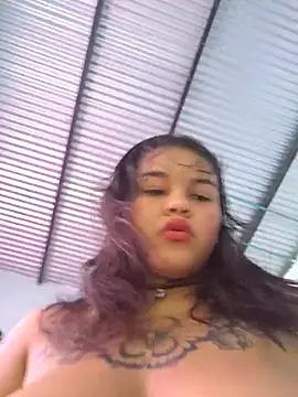 Snapshot of Bellota_22_Fuckme chatting on 27, 9, 2025 Bellota 22 Fuckme online show from 27, 9, 2025